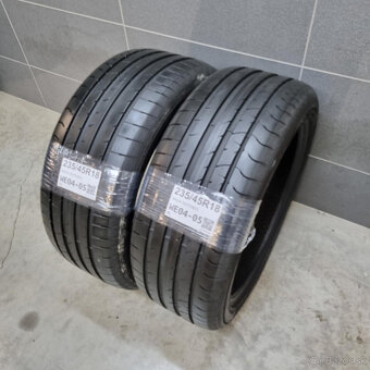 Letné pneumatiky 235/45 R18 SAVA DOT0923 - 2