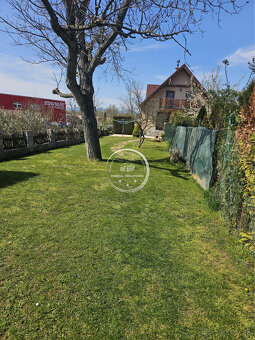 Na predaj nádherný 6-izbový rodinný dom s veľkým pozemkom - 2