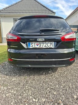 Ford mondeo combi 2L 120kw r.2011 - 2