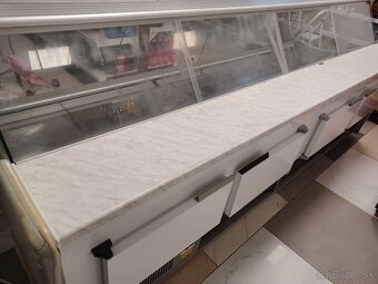 Chladiaca vitrina - 2