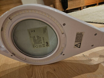 LED lampa s lupou - 2