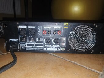 Predám zosilovač Desack Professional Sound DK-3800 - 2