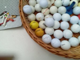 70 ks golfové loptičky - 2