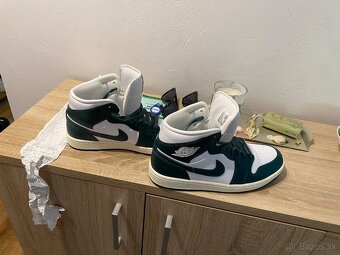 Air Jordan 1 MID - 2