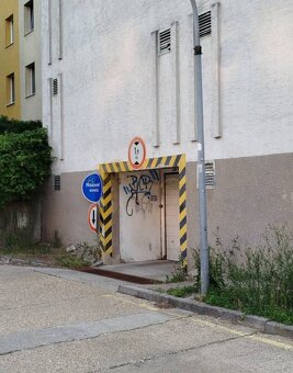 garáž na ul. Veternicova, Karlova Ves - Dlhé Diely - 2