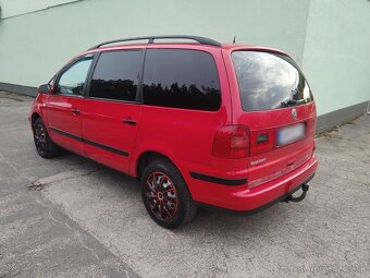 Volkswagen Sharan 1.9TDI 85KW ( FAMILY ) - 2