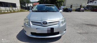 Toyota Auris 2.0 I D-4D 125 Sol - 2
