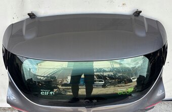 Renault Clio IV 4 HB 2012- 5. piate kufrové dvere kufor - 2