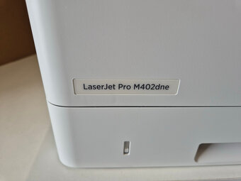 HP LaserJet Pro M402dne 8203 stran - 2