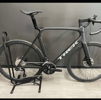 Trek Madone SL 6 gen 8 2025 XL - 2