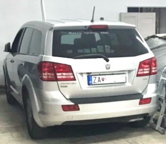 DODGE JOURNEY 2.0crd 3000€€€ - 2