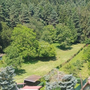 Exkluzívne na predaj slnečný rekreačný pozemok 1659 m2 Žilin - 2