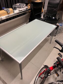 Stolík IKEA VIKA LAURI – sklenený - 2