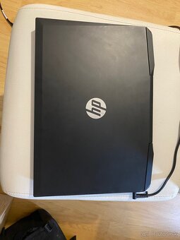 HP Pavilion Gaming Laptop 15 - 2