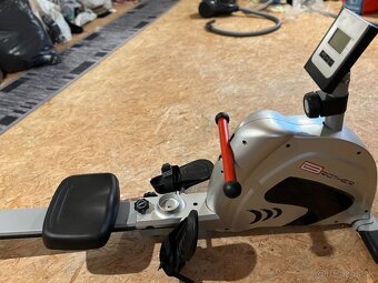 Magnetický veslovací trenažer - 2