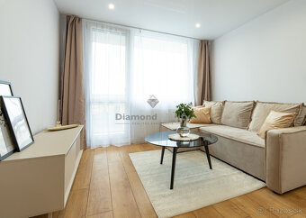 PREDANÝ - PREDAJ 2 IZBOVÝ BYT S KOMOROU A LODŽIOU NA ULICI R - 2