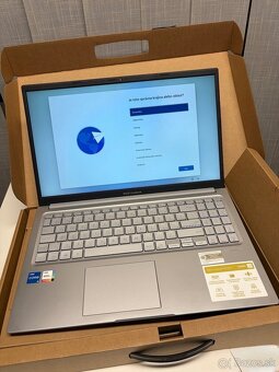 ASUS Vivobook X1504V - komplet nový - 2
