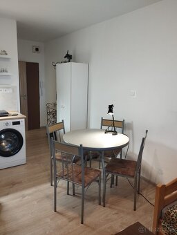 Garsónka v Nitre / Chrenová - 2