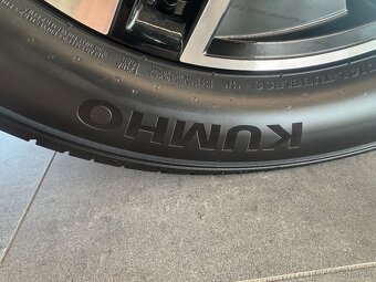 Kumho 275/50 R20 - 2