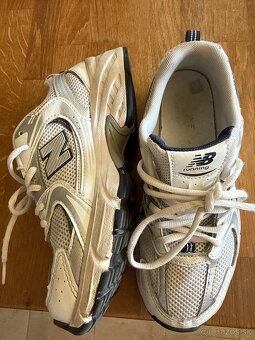 NEW BALANCE 530 - 2