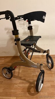 Predám rolátor/ chodulku pre seniorov - 2