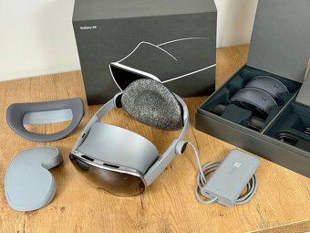 Samsung Galaxy XR VR headset + ovládače + príslušenstvo - 2