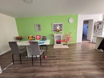 Pekný zrekonštruovaný rodinný dom v obci Ohrady (F034-125PEF - 2