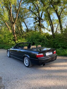 BMW E36 323i Cabrio - 2