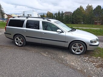 Volvo V70 - 2