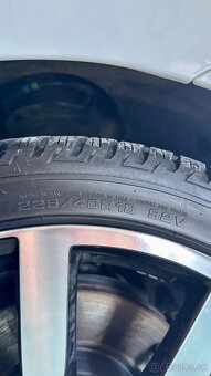 VW 5x112 R18 - 225/40 R18 - 2