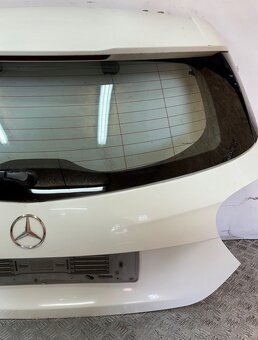 Mercedes W176 2012- 5. piate kufrové dvere kufor - 2