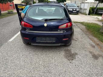 Alfa 147 - 2