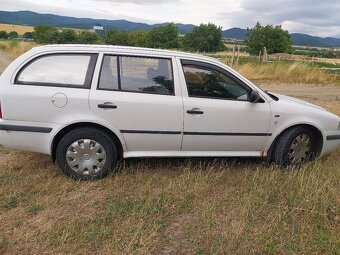 Skoda octavia 1,6 benzin - 2