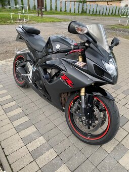 Suzuki GSXR 600 K7 - 2