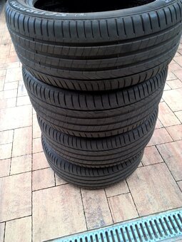 4 ks LETNÉ 255/45 R19 100V PIRELLI 2023 cca 6-7mm 200-€/sada - 2