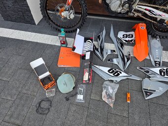 Ktm sxf 450 2019 naj. 137 hodin od nova zachovaly stav - 2