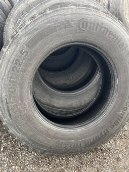 Predám 315/70R22,5 - 2