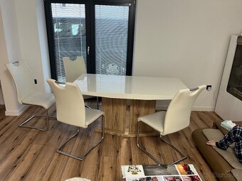 Predame jedalensky stol so 6 stolickamy - 2