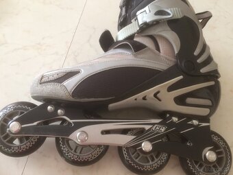 Kolieskové korčule. - 2