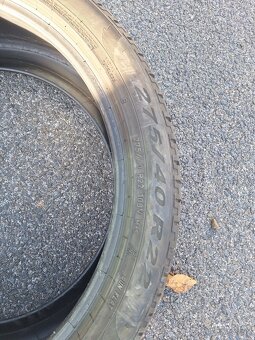 275/40 R22 Pirelli RFT - 2