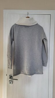 Predlzena mikina Reserved - 2