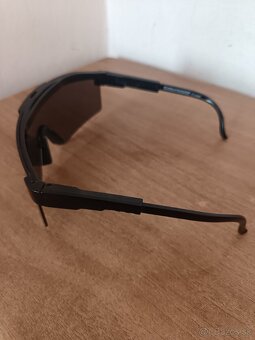 Okuliare a hodiny - 2