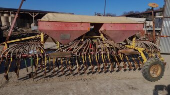 Sejačka PNEUSEJ 6M - 2