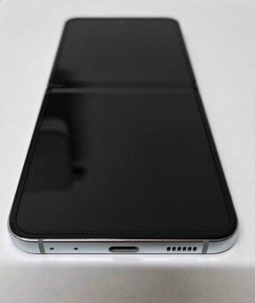 Predám Samsung Z Flip5 512gb - 2
