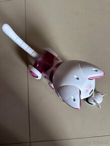 Robotická mačka TEKSTA - 2