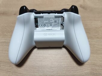 Ovládače Xbox series - 2