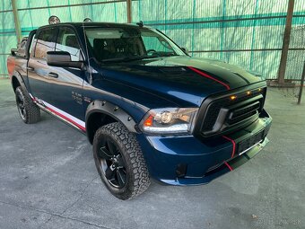 DODGE RAM REBEL5.7 HEMI 4x4. - 2