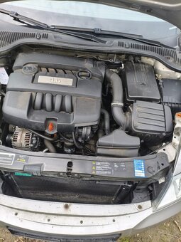 Škoda Octavia 1.6 MPI facelift cappucino - 2