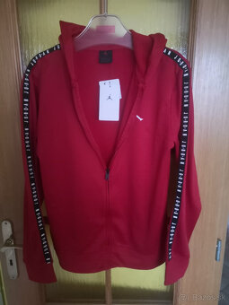 AIR JORDAN chlapčenská mikina veľkosť 13-15 rokov - 2