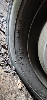 Predám disky s pneu 275/70 r22,5 - 2